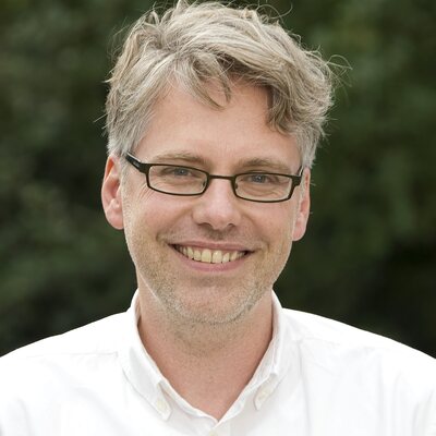 Portrait von Arne Blase.