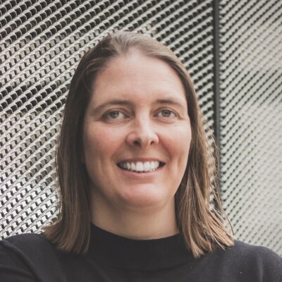 Portrait von Dr. Lisa Ruhrort.